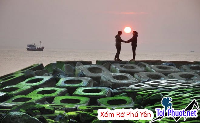Bờ kè Xóm Rớ Phú Yên lãng mạn khi chiều về