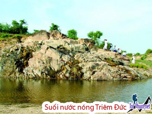 Suối nước nóng Triêm Đức, điểm tham quan du lịch ở Phú Yên
