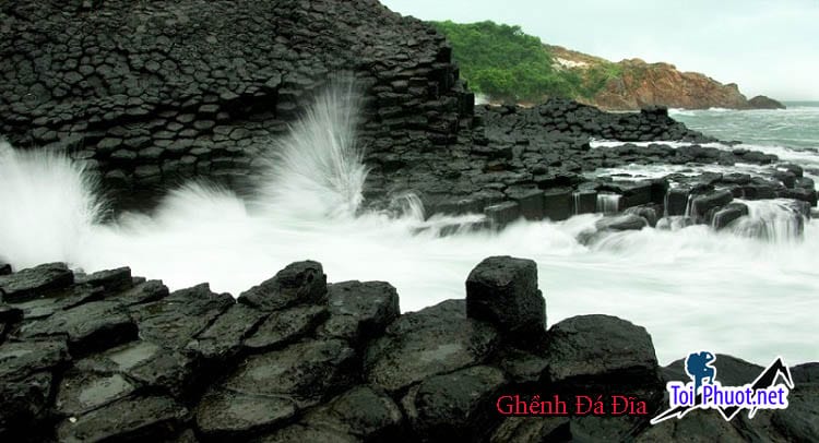 Du lịch Ghềnh Đá Đĩa Phú Yên