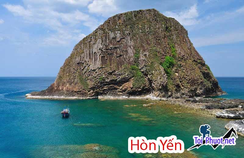 Hòn Yến mang vẻ đẹp non nước hữu tình