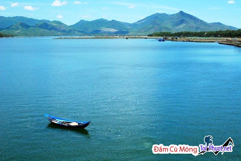 phong cảnh hữu tình ở Đầm Cù Mông