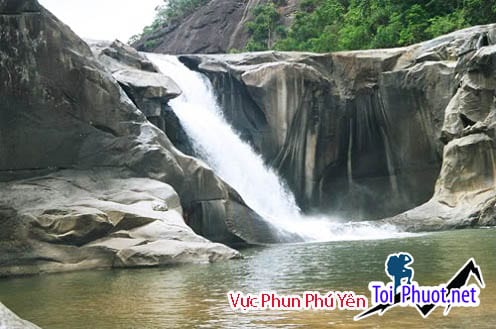 Vực Phun điểm du lịch nổi tiếng ở Phú Yên