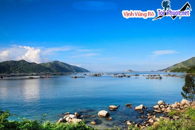 Vịnh Vũng Rô, điểm du lịch hấp dẫn khó chối từ ở Phú Yên.