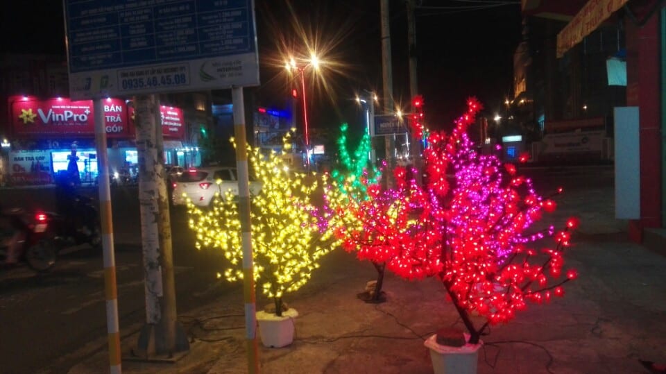 Cây hoa đào, mai, liễu đèn led, thanh lý giá rẻ toàn quốc