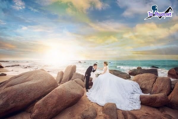 Chụp ảnh cưới Tuy Hoà Phú Yên- một ngày trải nghiệm Hòn Mái Nhà