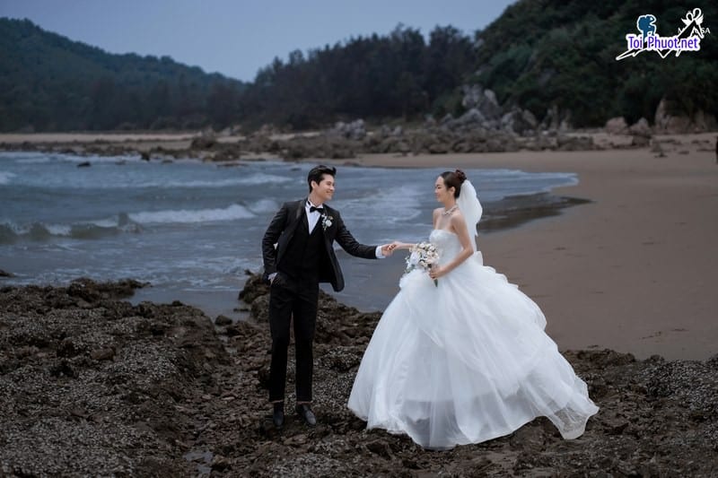 Hải Đăng Gành Đèn: Chụp ảnh cưới Tuy Hoà Phú Yên Vẻ đẹp hoang sơ