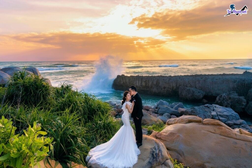 Lăng Hòa Lợi – Di tích thờ cá Ông- Chụp ảnh cưới Tuy Hoà Phú Yên