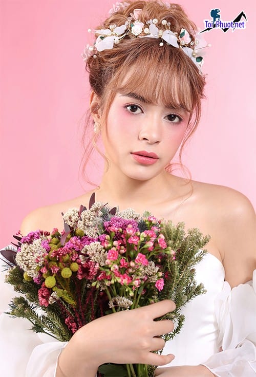 Trang điểm cô dâu, Áo Cưới Đẹp Tuy Hoà Phú Yên tông hồng theo phong cách Hàn Quốc