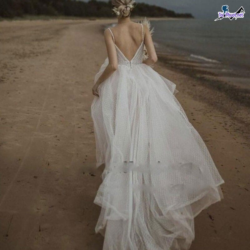 Váy, Áo Cưới Đẹp Tuy Hoà Phú Yên Cho Đám Cưới Bãi Biển Khiến Khách Mời Không Thể Rời Mắt