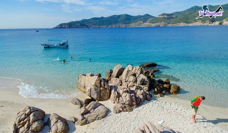 Biển Cà Ná Ninh Thuận bãi biển Cà Ná được coi là nàng thơ của miền đất Phan Rang đầy nắng gió