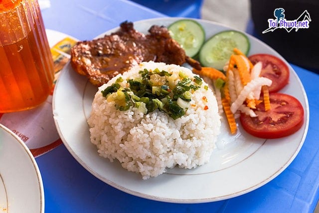 Cơm tấm Sài Gòn có gì đặc biệt mà trở thành đặc sản của Sài Gòn