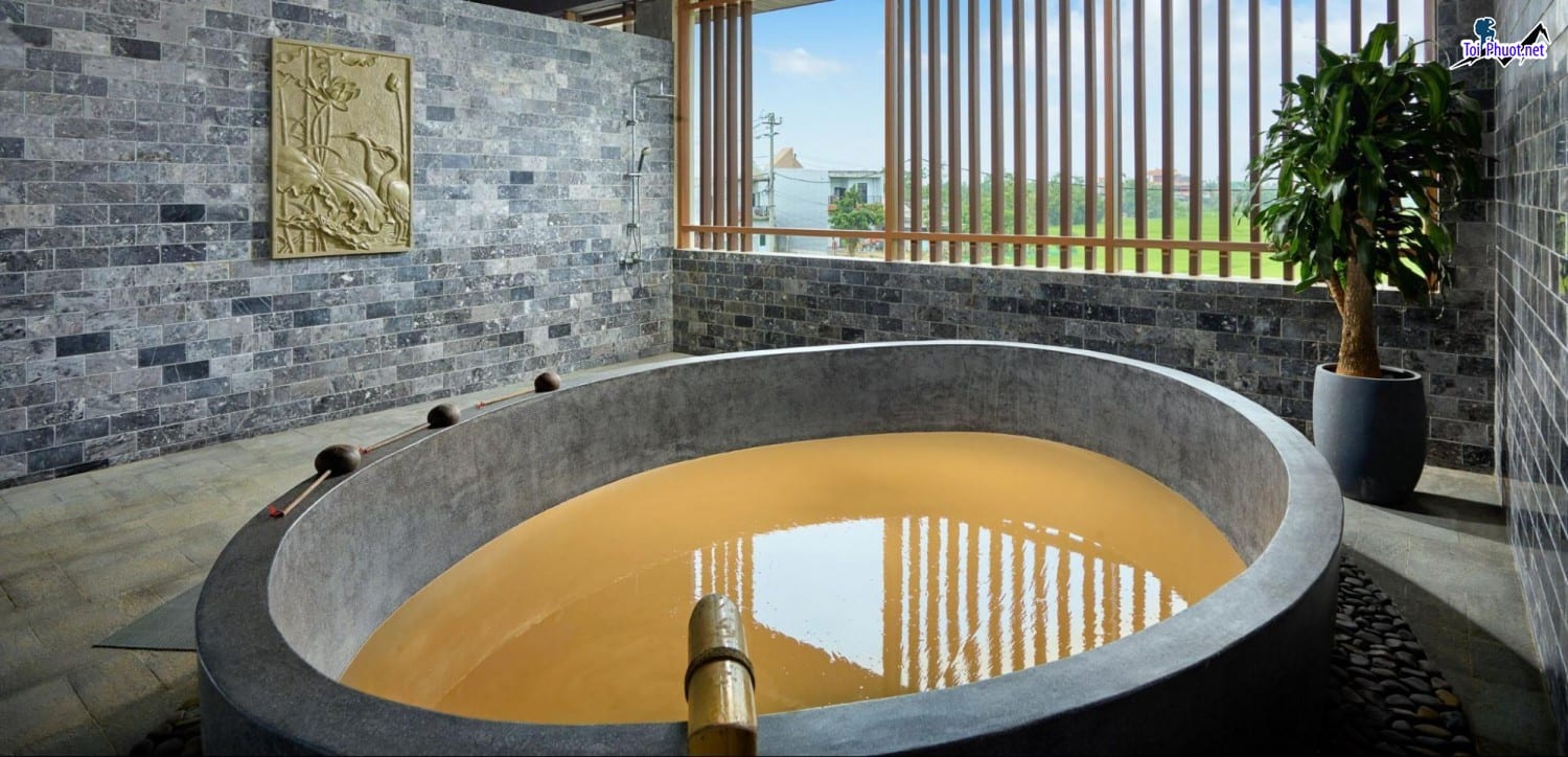 Dịch vụ tắm bùn khoáng nóng Nha Trang được nhiều du khách yêu thích