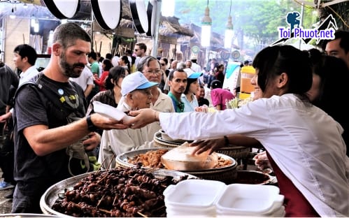 Dịch vụ tour ẩm thực đường phố Sài Gòn trải nghiệm nét đặc sắc ẩm thực Việt Nam