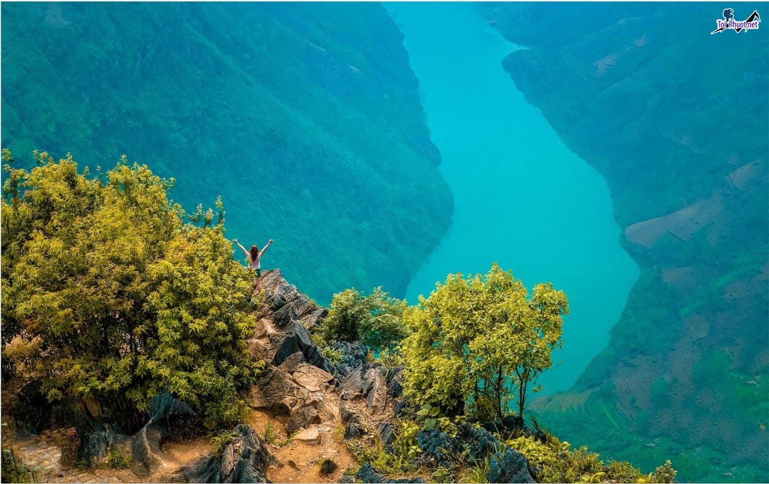 Dịch vụ tour chèo thuyền kayak và 7 địa điểm chèo thuyền Kayak ở Việt Nam