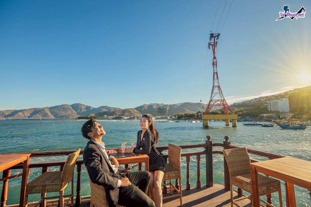 Dịch vụ tour du lịch ngắm hoàng hôn trên vịnh Nha Trang không thể bỏ qua