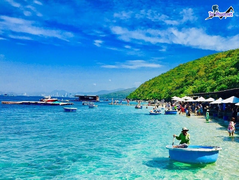 Dịch vụ tour tham quan vịnh Nha Trang trải nghiệm đáng nhớ sẽ làm say đắm lòng người