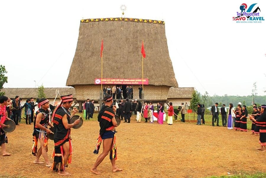 Dịch vụ tour trải nghiệm văn hóa dân tộc thu hút được lượng lớn du khách