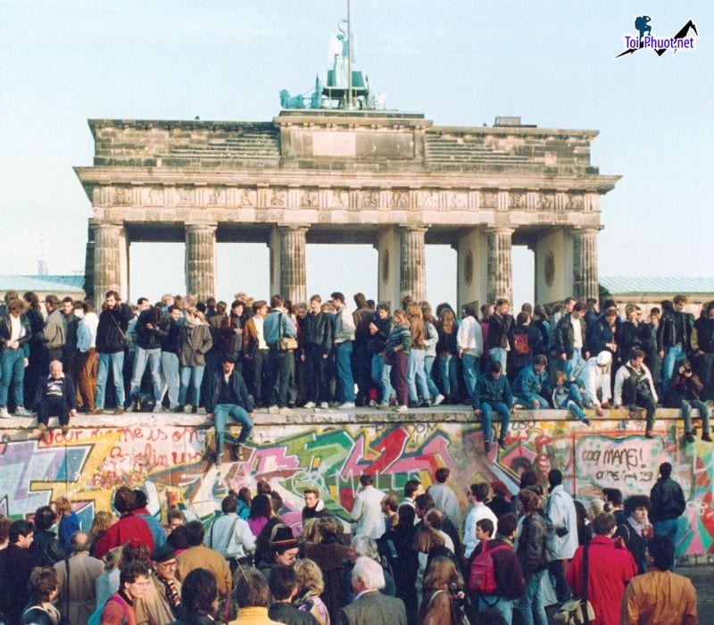 Đức - Berlin Wall nhân chứng sống động của lịch sử Đức