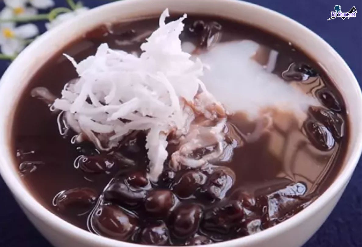 Món chè thanh mát vào mùa hè rực rỡ Chè đậu đen Cần Thơ cũng là món truyền thống