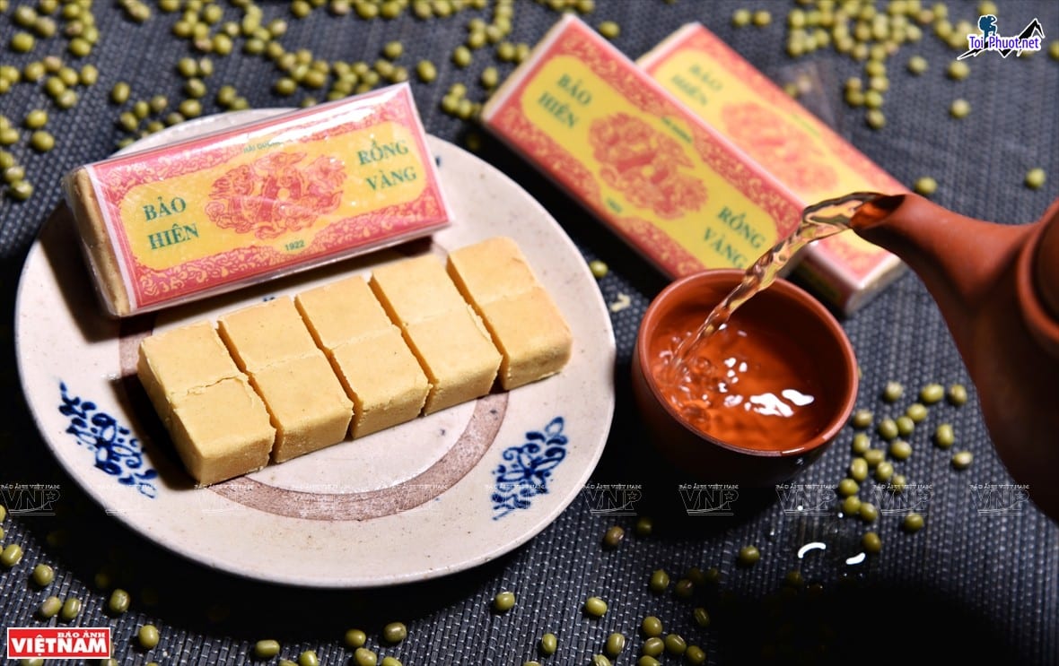 Nhắc đến đặc sản Hải Dương là chúng ta phải nghĩ ngay đến Bánh đậu xanh Hải Dương