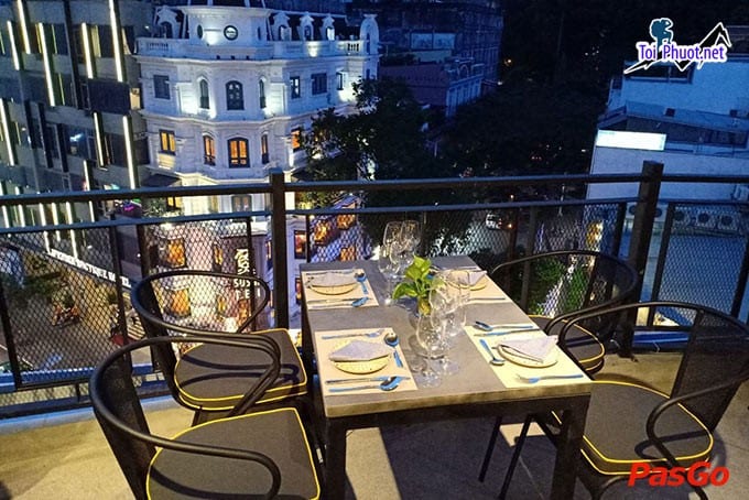 Top các Dịch vụ đặt tiệc tại nhà hàng rooftop độc đáo giữa Sài Gòn