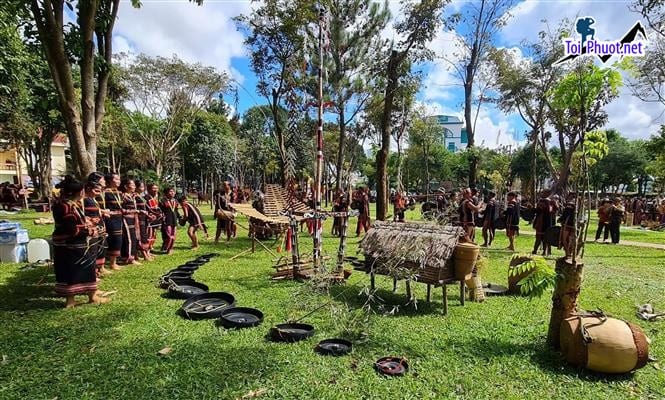 Trải nghiệm Du lịch văn hóa Tây Nguyên cội nguồn văn hoá Cồng Chiêng