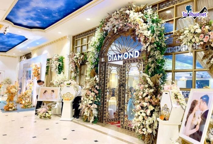 Top địa điểm tổ chức tiệc cưới nổi tiếng nhất tại Đồng Xoài Bình Phước giá rẻ để các bạn có thể tham khảo (2)