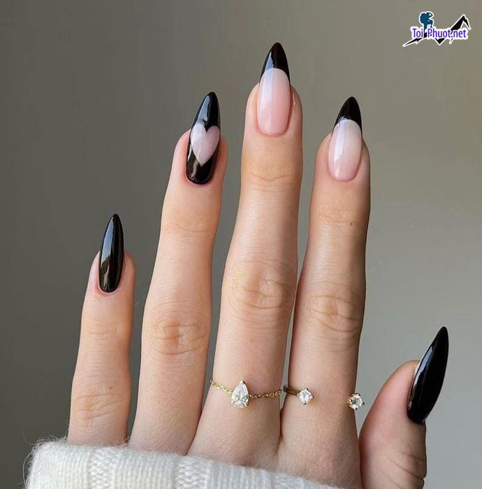 Top 10 tiệm làm nail chất lượng nhất tỉnh Tam Kỳ Quảng Nam màu sắc hoa văn, vẻ đẹp tinh tế, nổi bật