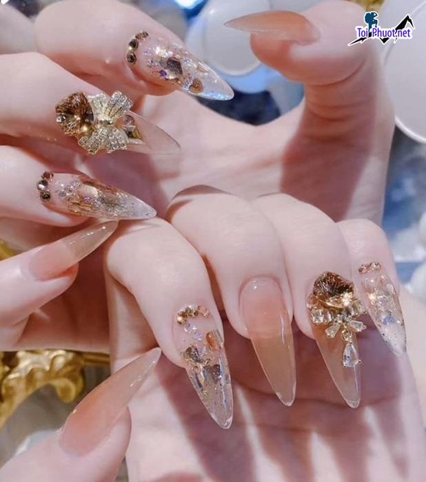 Top 10 tiệm làm nail chất lượng nhất tỉnh Thừa Thiên Huế phong cách đơn giản, nhẹ nhàng hay cá tính, nổi bật (4)