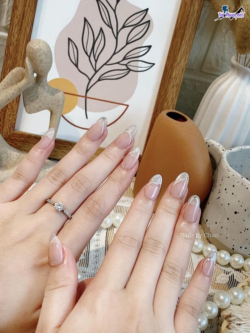 Top 10 tiệm làm nail chất lượng nhất tỉnh Vĩnh Long để bộ móng của mình thêm lung linh, sang trọng (1)