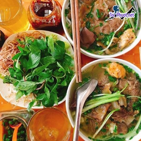 Top 10 Quán bún bò Huế ngon ở Hà Nội thơm ngon đậm đà