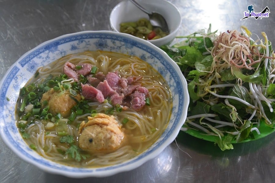 Top 10 Quán bún bò Huế ngon ở Hà Tĩnh vang danh tứ phương