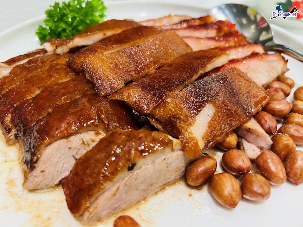 Top 10 Quán vịt quay ngon nhất Ninh Bình không gian rộng rãi, thoáng mát