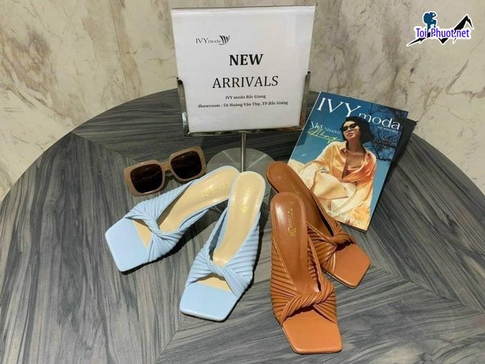 Top 10 Shop giày nữ đẹp được yêu thích nhất Cao Bằng màu sắc bắt mắt