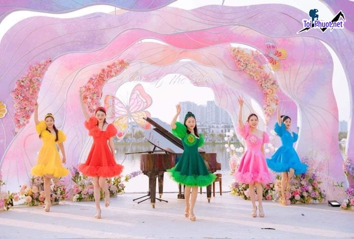 Top 5 Cửa hàng cho thuê trang phục biểu diễn giá rẻ uy tín nhất tại Đà Nẵng tốt nhất