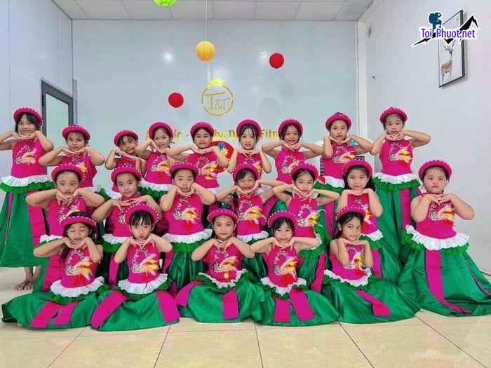 Top 5 Cửa hàng cho thuê trang phục biểu diễn giá rẻ uy tín nhất tại Tuyên Quang số lượng phong phú