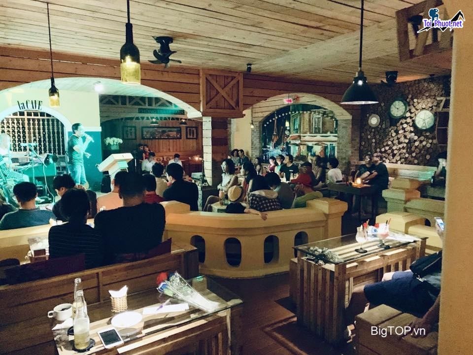 Top 5 Phòng trà nổi tiếng nhất Nghệ An được giới trẻ yêu thích nhất (2)