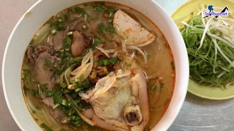 Top 5 Quán bún bò Huế ngon ở Đồng Nai tạo nên hương vị hấp dẫn khó cưỡng