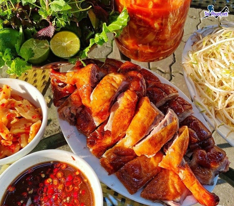Top 5 Quán vịt quay ngon nhất Hải Phòng ăn một lần nhớ mãi mãi
