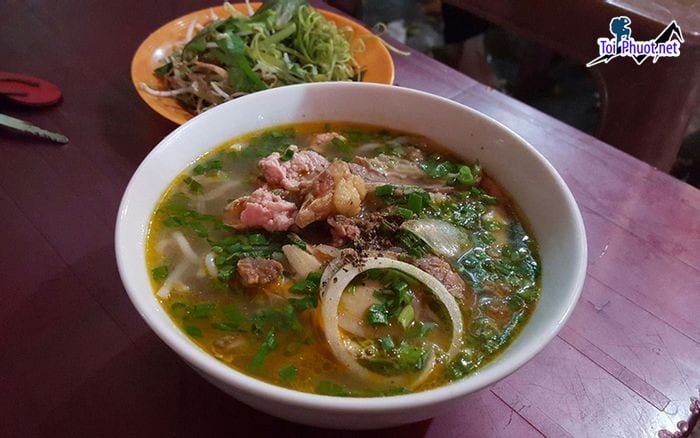 Top 7 Quán bún bò Huế ngon ở Hưng Yên phục vụ nhiệt tình nhanh chóng