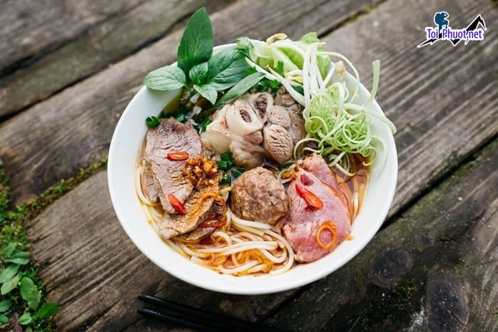 Top 7 Quán bún bò Huế ngon ở Lâm Đồng mang đến trải nghiệm tuyệt vời cho khách hàng