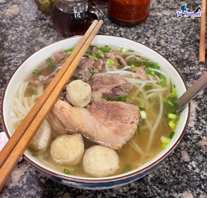 Top 9 Quán bún bò Huế ngon ở Thanh Hóa chuẩn truyền thống (1)