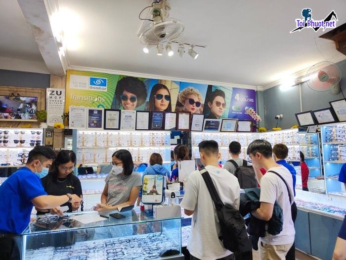 Top 10 Địa chỉ khám mắt và bán kính cận giá tốt nhất Long Xuyên An Giang máy móc tốt (2)