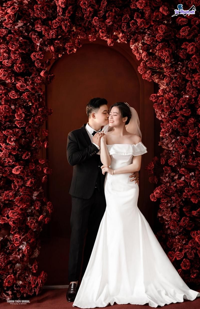 Top 10 Địa chỉ may và cho thuê váy cưới đẹp nhất Lào Cai giá cả hợp lý và phải chăng