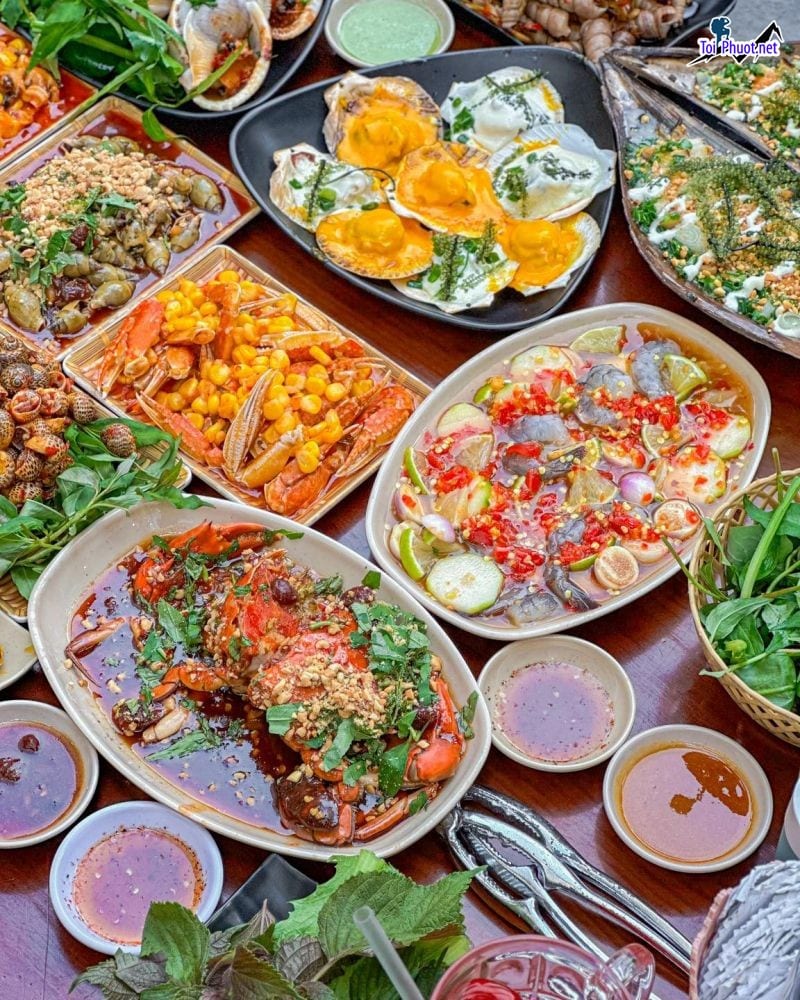 Top 6 Quán ăn vặt ngon nhất khu vực Tuy Hòa Phú Yên tận tâm của nhân viên (4)