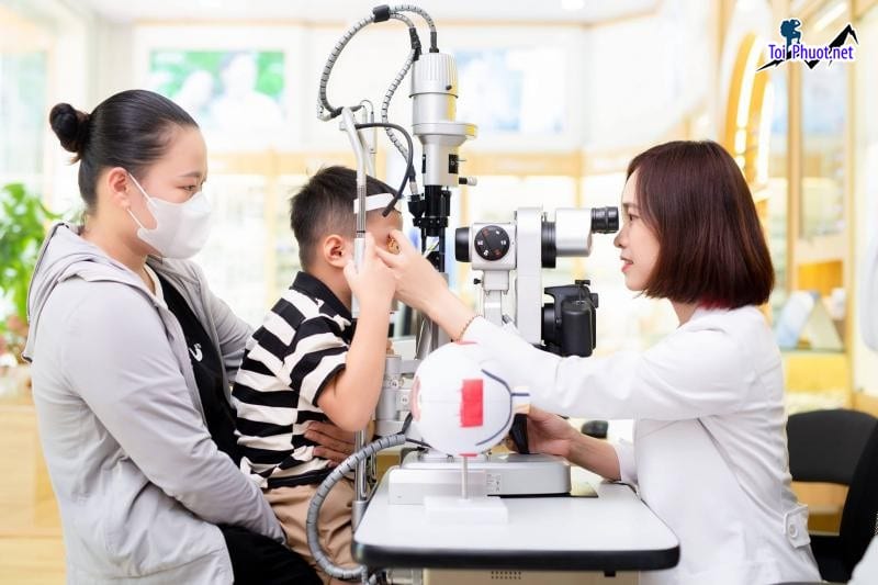 Top 8 Địa chỉ khám mắt và bán kính cận giá tốt nhất Đồng Hới Quảng Bình giúp mắt tốt hơn (1)