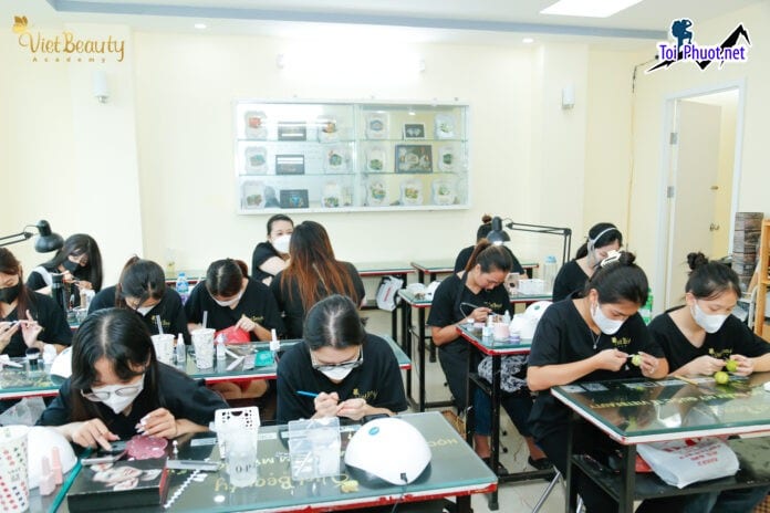Top 8 Trung tâm dạy học nail uy tín và chuyên nghiệp nhất Đà Nẵng kỹ thuật hiện đại